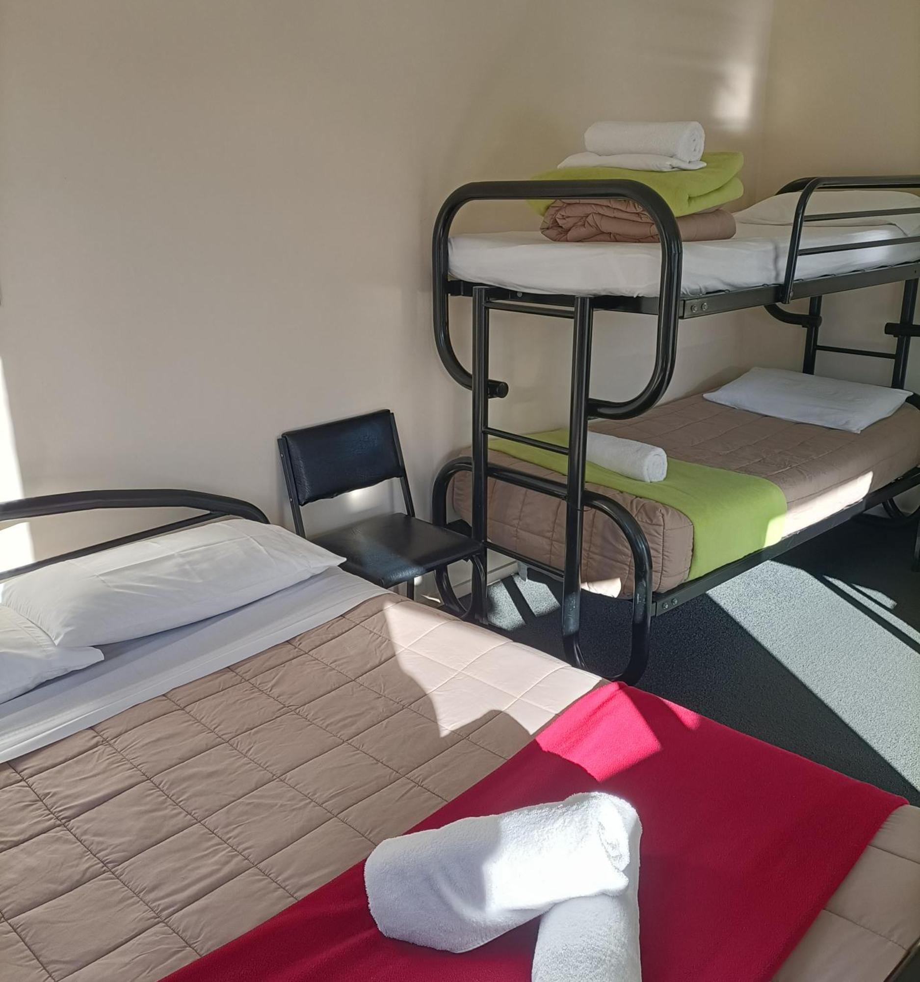 Geraldine Top 10 Holiday Park Exterior foto